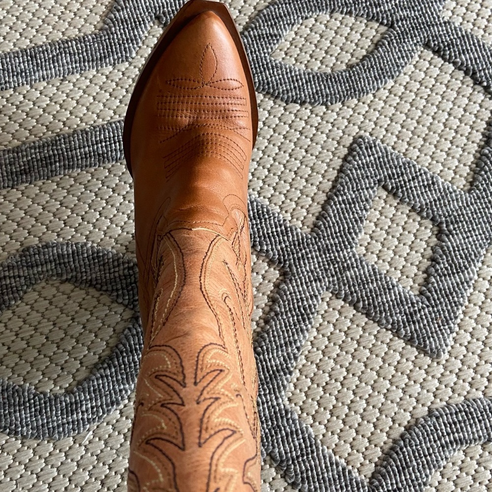 Great used condition Jessica Simpson alan abilene cowgirl cowboy boots.